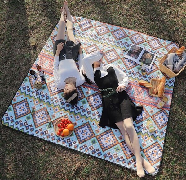 Nain-04 Geometric Patchwork Picnic Mat